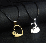 collier couple chat câlin